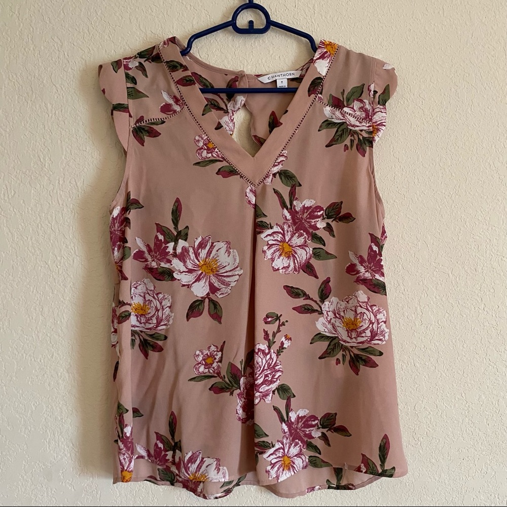 41 Hawthorn Scallop Detail Top